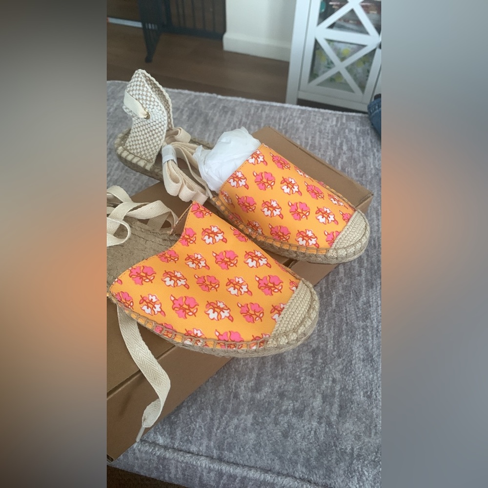 J. Crew Printed Lace-Up D’Orsay Espadrille Sandal Yellow Floral Block Print NIB - Picture 2 of 6